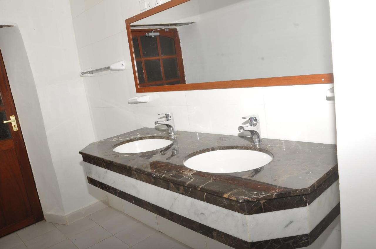 Stone Town House Hostel Zanzibar Exterior photo